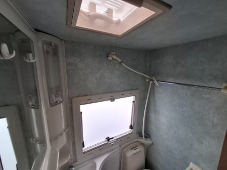 Auto-Sleepers Vivanti V4 2002 21