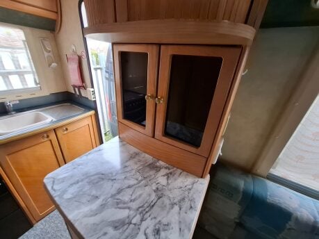 Auto-Sleepers Vivanti V4 2002 13