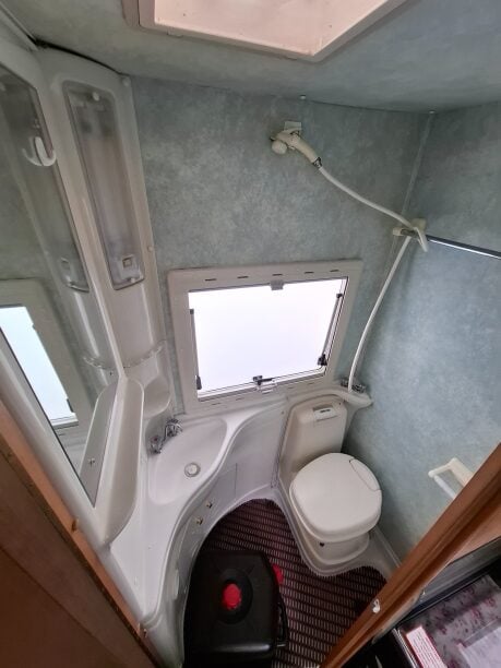 Auto-Sleepers Vivanti V4 2002 20