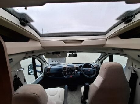 Swift Kon-Tiki Sport 599 2020 AUTO Half-Dinette 6
