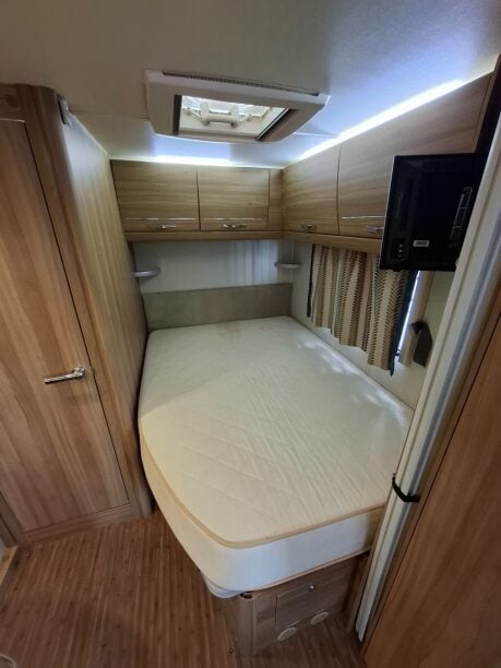 Elddis Autoquest 155 2014 17
