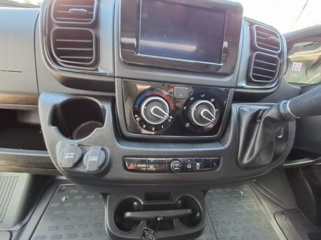 Swift Ascari 372 2024 AUTO 31