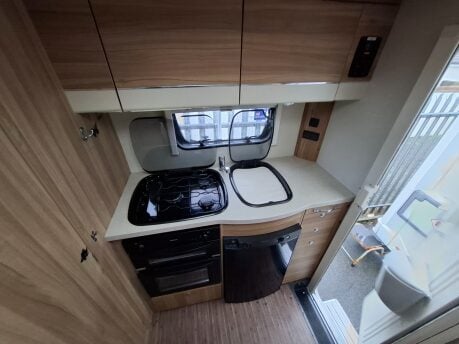 Elddis Autoquest 115 2014 13