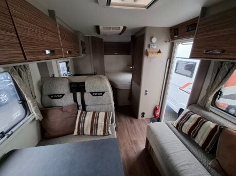 Swift Edge 464 2020 5