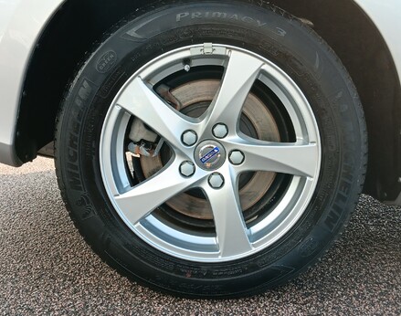 Volvo V60 T4 BUSINESS EDITION LUX 14