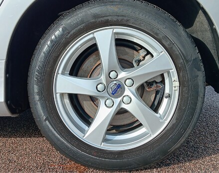 Volvo V60 T4 BUSINESS EDITION LUX 15