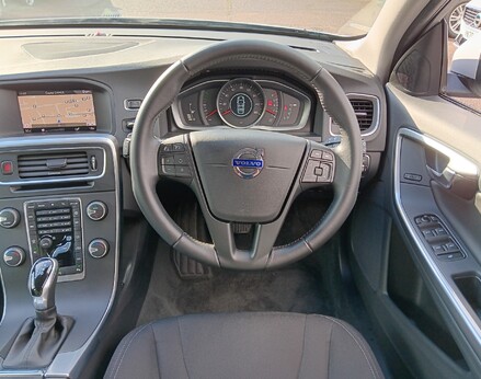Volvo V60 T4 BUSINESS EDITION LUX 18