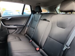 Volvo V60 T4 BUSINESS EDITION LUX 43
