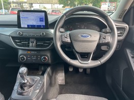 Ford Focus Active 19