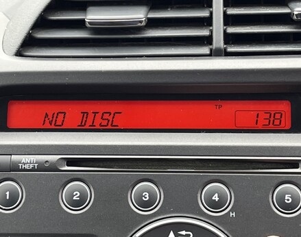 Honda Jazz I-VTEC ES 25