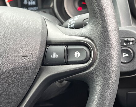 Honda Jazz I-VTEC ES 34