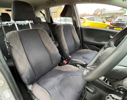 Honda Jazz I-VTEC ES 41