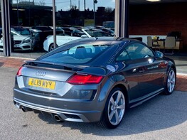 Audi TT TFSI S LINE 8