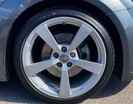 Audi TT TFSI S LINE 18