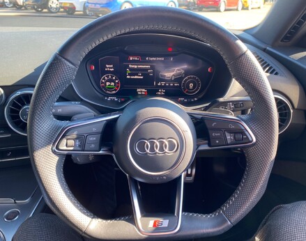 Audi TT TFSI S LINE 22