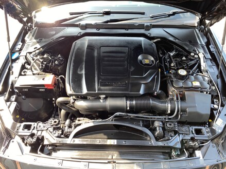 Jaguar XE S