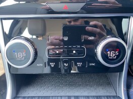 Jaguar XE S 43