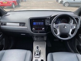 Mitsubishi Outlander PHEV DYNAMIC 2