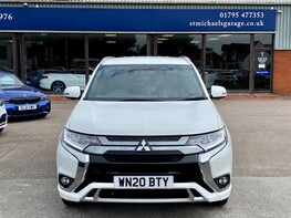 Mitsubishi Outlander PHEV DYNAMIC 5