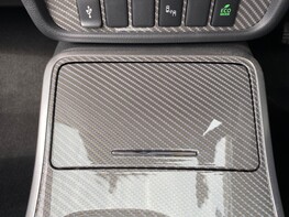 Mitsubishi Outlander PHEV DYNAMIC 28