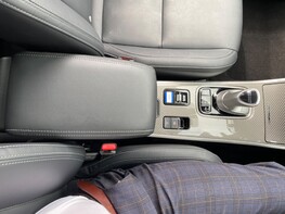 Mitsubishi Outlander PHEV DYNAMIC 38