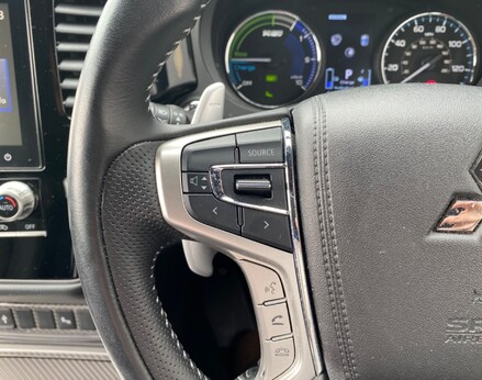 Mitsubishi Outlander PHEV DYNAMIC 40