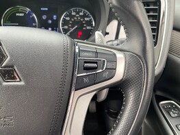 Mitsubishi Outlander PHEV DYNAMIC 41