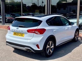 Ford Focus 1.5 8