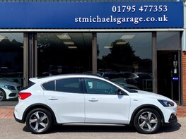 Ford Focus 1.5 10
