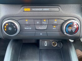Ford Focus 1.5 34