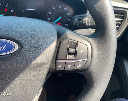 Ford Focus 1.5 45
