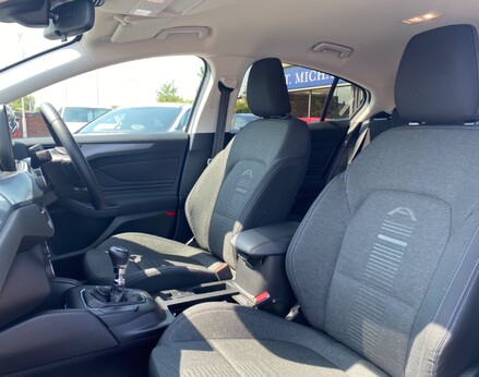 Ford Focus 1.5 51