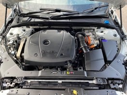 Volvo S60 T8 TWIN ENGINE R-DESIGN PLUS AWD 7