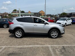 Toyota Rav 4 D-4D INVINCIBLE 10