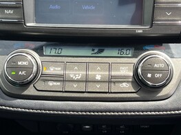 Toyota Rav 4 D-4D INVINCIBLE 30