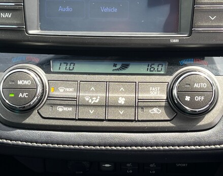 Toyota Rav 4 D-4D INVINCIBLE 30