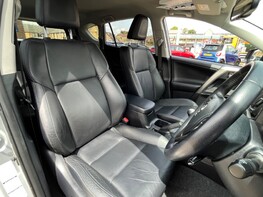 Toyota Rav 4 D-4D INVINCIBLE 42
