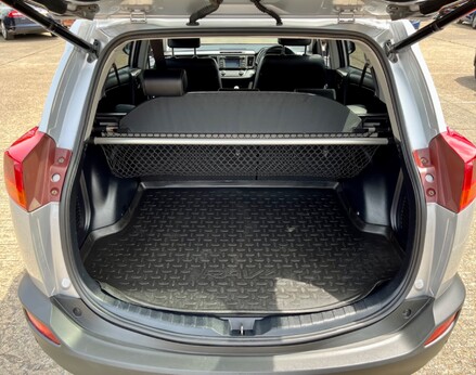 Toyota Rav 4 D-4D INVINCIBLE 48