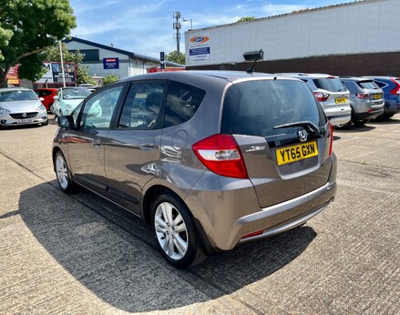 Honda Jazz I-VTEC EX 9
