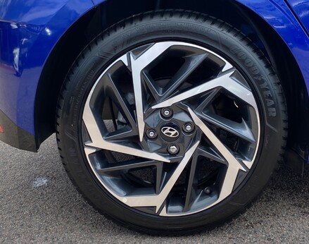 Hyundai i20 T-GDI PREMIUM MHEV 15