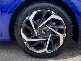 Hyundai i20 T-GDI PREMIUM MHEV 16