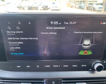 Hyundai i20 T-GDI PREMIUM MHEV 31