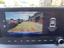 Hyundai i20 T-GDI PREMIUM MHEV 32
