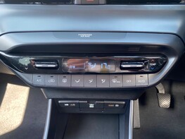 Hyundai i20 T-GDI PREMIUM MHEV 33