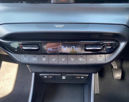 Hyundai i20 T-GDI PREMIUM MHEV 33