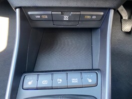 Hyundai i20 T-GDI PREMIUM MHEV 34