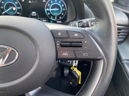 Hyundai i20 T-GDI PREMIUM MHEV 41