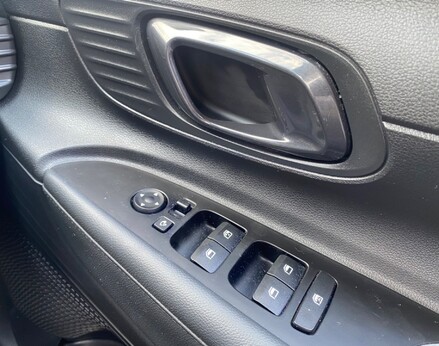 Hyundai i20 T-GDI PREMIUM MHEV 45