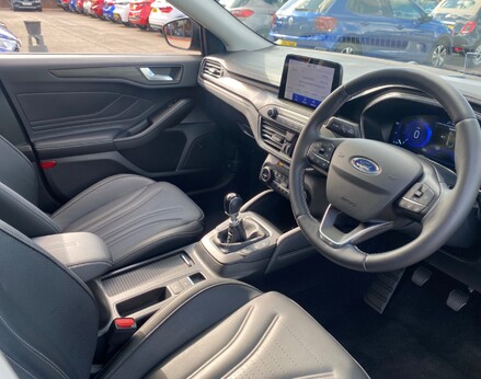 Ford Focus VIGNALE EDITION MHEV 16