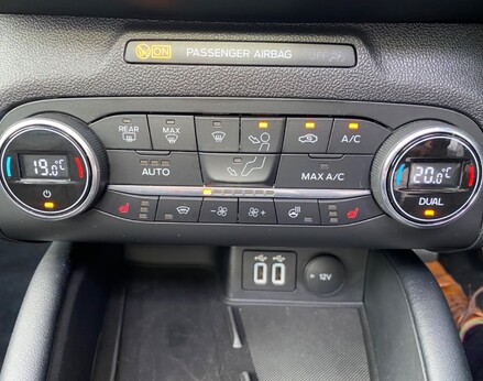 Ford Focus VIGNALE EDITION MHEV 37